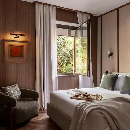 Naman Hotellerie - Condotti 4*