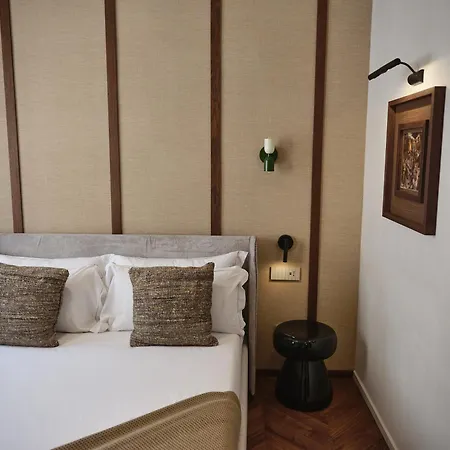 Naman Hotellerie - Condotti 4*