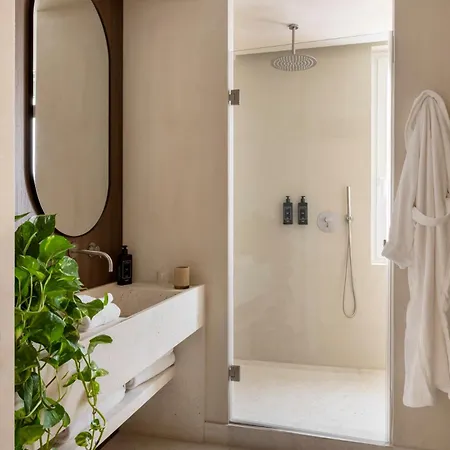 Naman Hotellerie - Condotti Roma