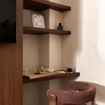 Naman Hotellerie - Condotti 4*