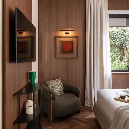 Affittacamere Naman Hotellerie - Condotti 4*