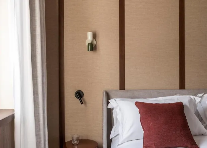 Naman Hotellerie - Condotti Gasthof Rom